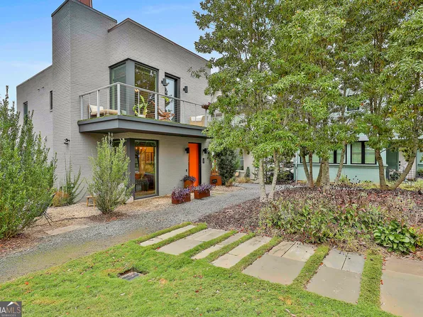 127 Ravenhurst Ln, Fayetteville, GA 30214