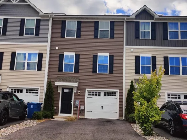 1047 Wickersham Way, Middletown, DE 19709