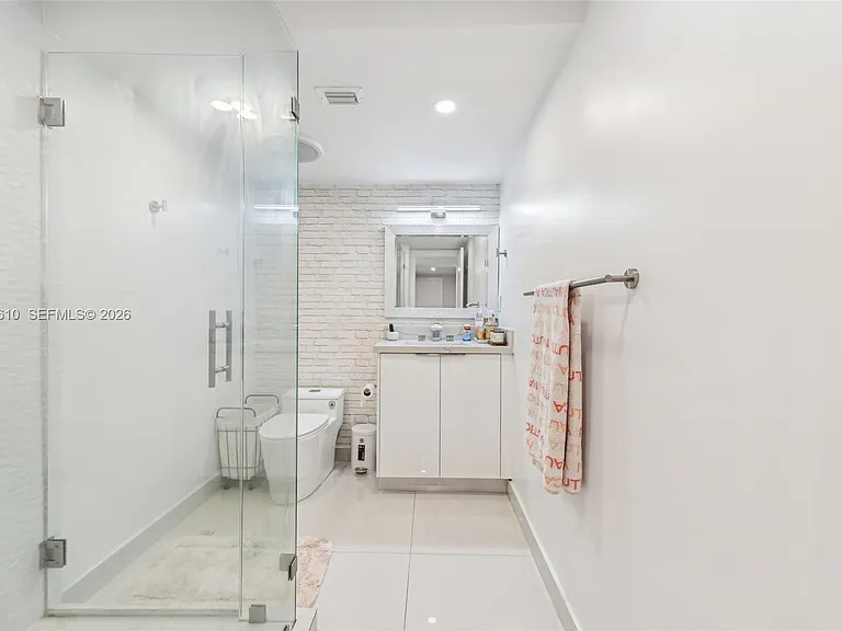 121 Crandon Blvd #251 — Photo 21