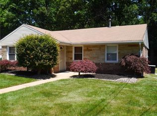 3 Melville Rd, Edison, NJ 08817