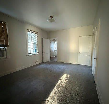 5th image of 632 Spring St