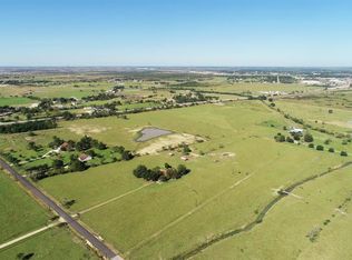 390 Stockold Rd, Sealy, TX 77474