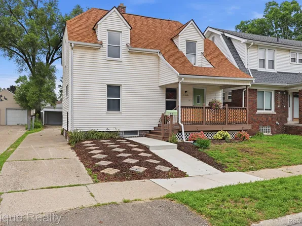 1010 Pearson St, Ferndale, MI 48220
