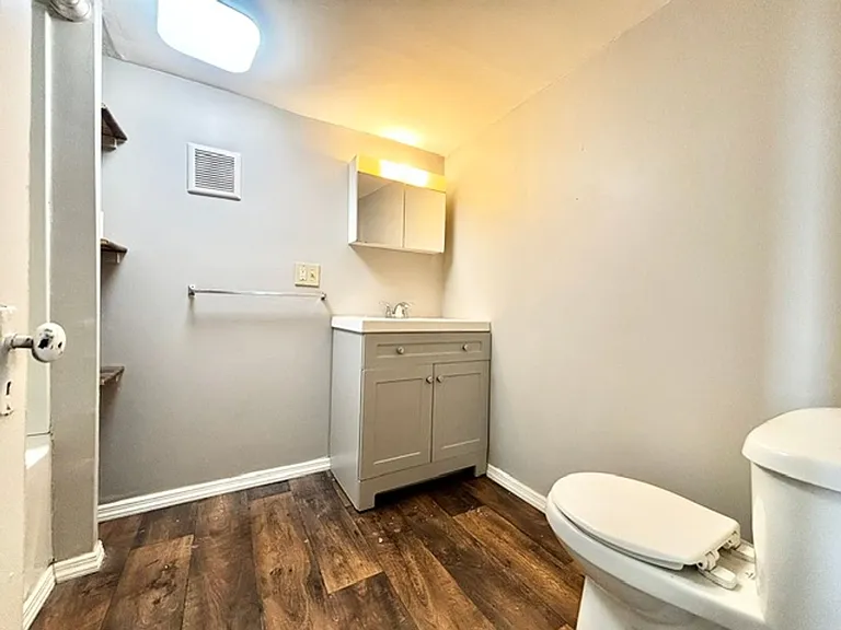 512 Sewickley Ave — Photo 4