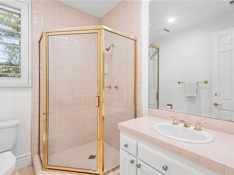 5267 Newcastle Ln — Photo 18
