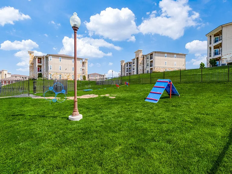 Residence at Gateway Village — Photo 23