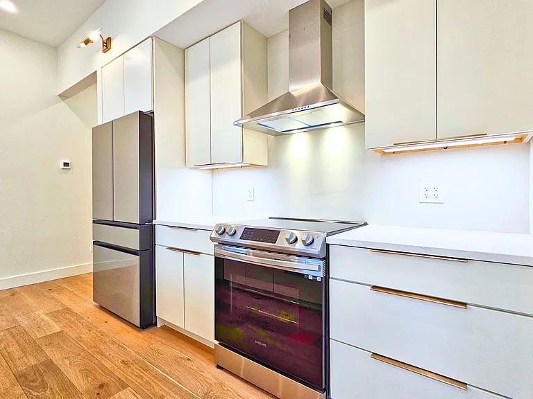 131 Main St #2A-2 — Photo 15