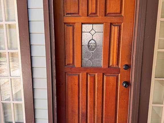 2nd image of 1264 N Hudson Ave