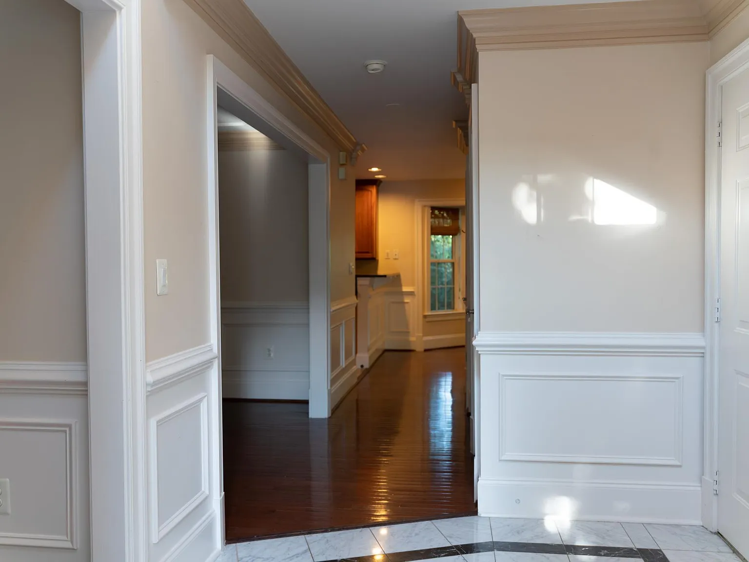 4 bed, 3.5 bath, 3417 sqft, $4,980 — Photo 3