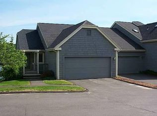 30 Lake Pl #30, Danbury, CT 06810
