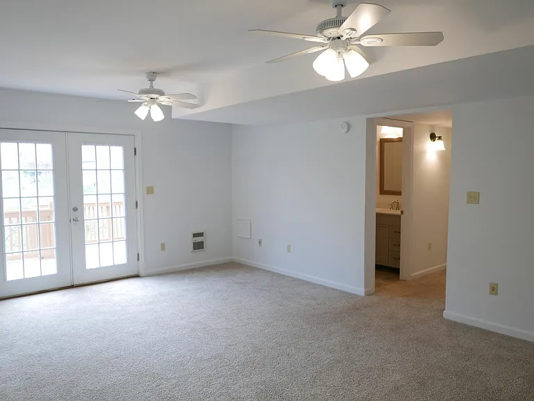 4725 Amber Ridge Ct — Photo 35