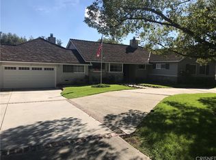 23242 Oxnard St, Woodland Hills, CA 91367