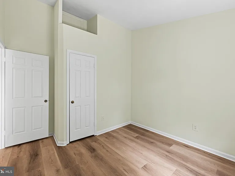 2615 Chivalry Ct — Photo 27