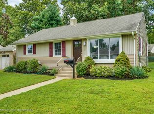 21 Campbell Dr, Eatontown, NJ 07724