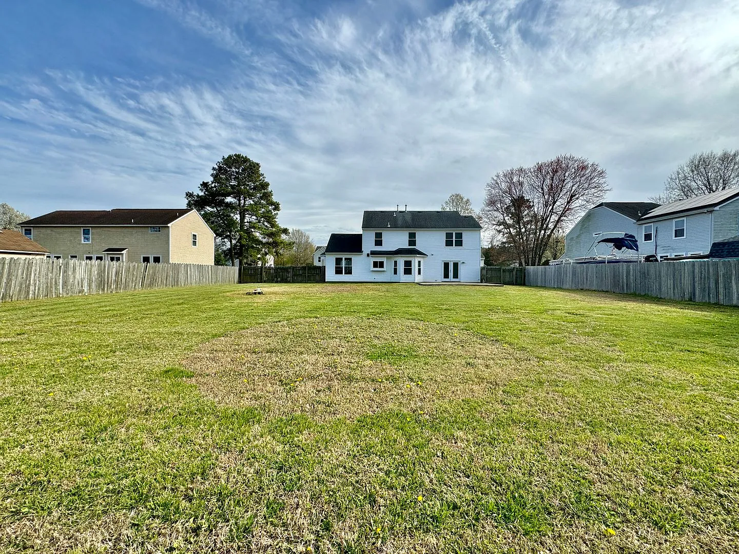 Completely Updated & Ready NOW!! 4-Bedroom Home w/HUGE Fenced Backyard! — Photo 2