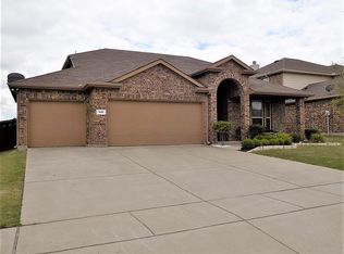 401 Magnolia Dr, Nevada, TX 75173