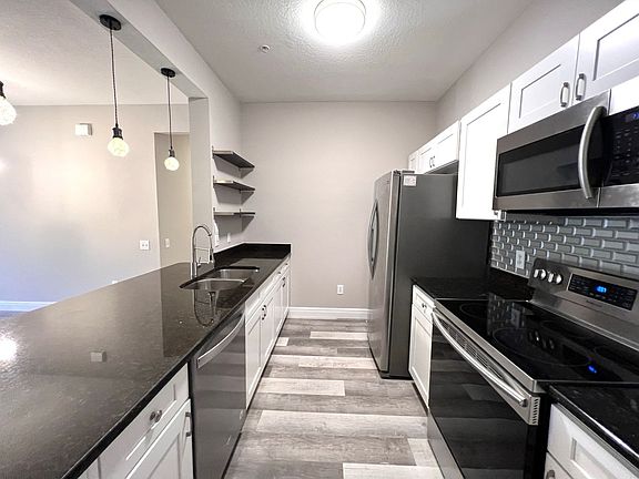 5th image of 3224 Dante Dr Unit 109