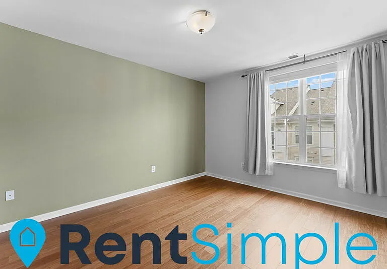 21210 McFadden Sq #402 — Photo 17