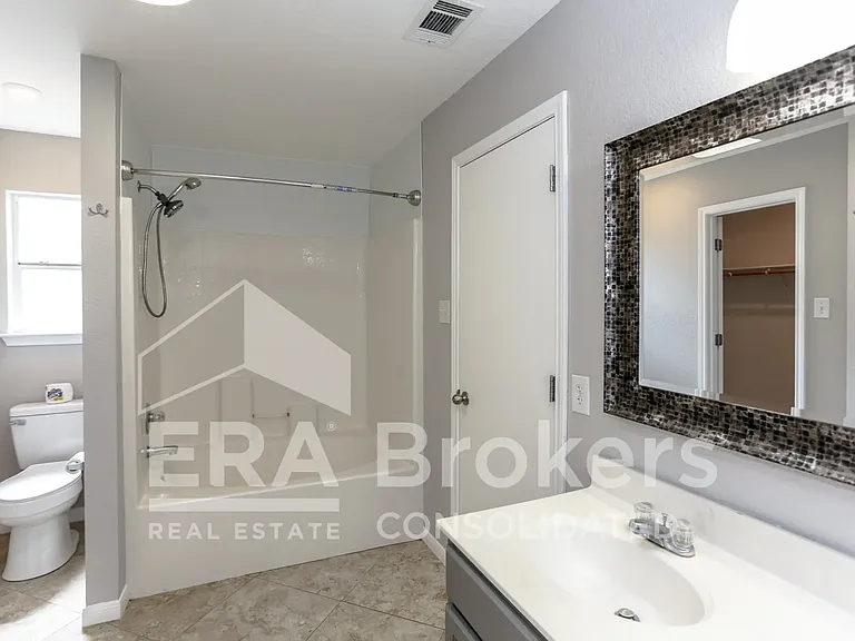 1614 Twisted Oak Dr #TWISTEDOAK1614 — Photo 16