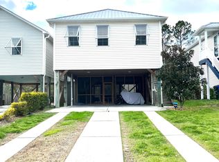 104 James Ave, Surf City, NC 28445