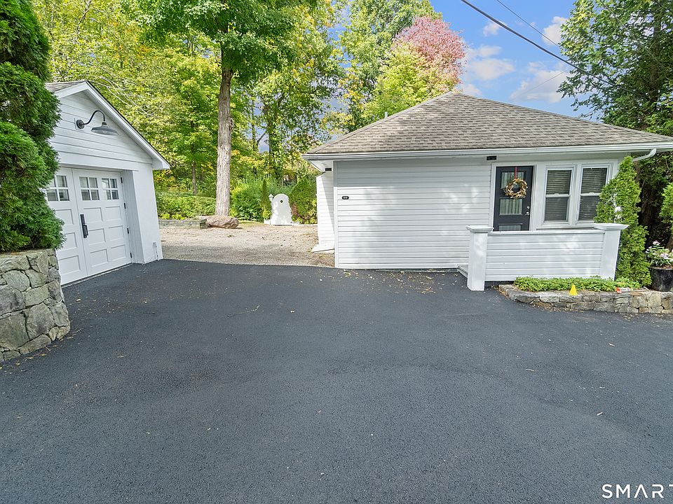1st image of 215 Mamanasco Road #215