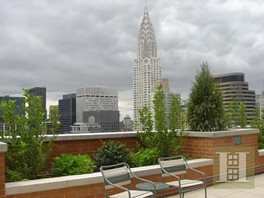 Rented by Halstead Real Estate | media 29