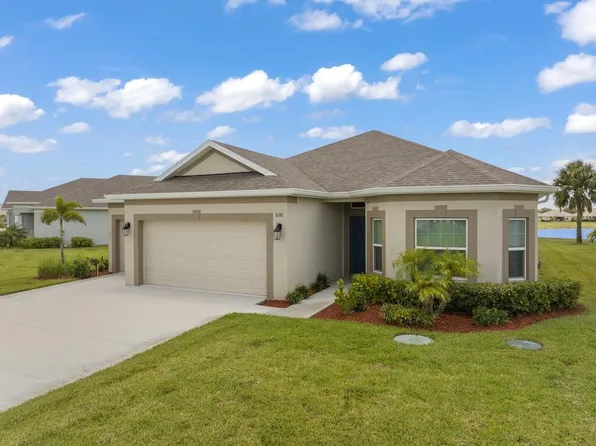 8381 Laguna Cir, Micco, FL 32976