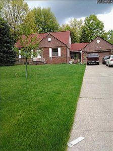 1st image of 235 Parkview Ave