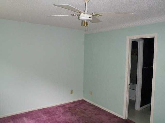 5th image of 303 B Village Ln