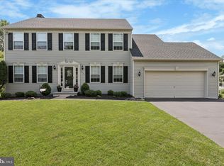 3427 Pin Oak Ln, Chalfont, PA 18914