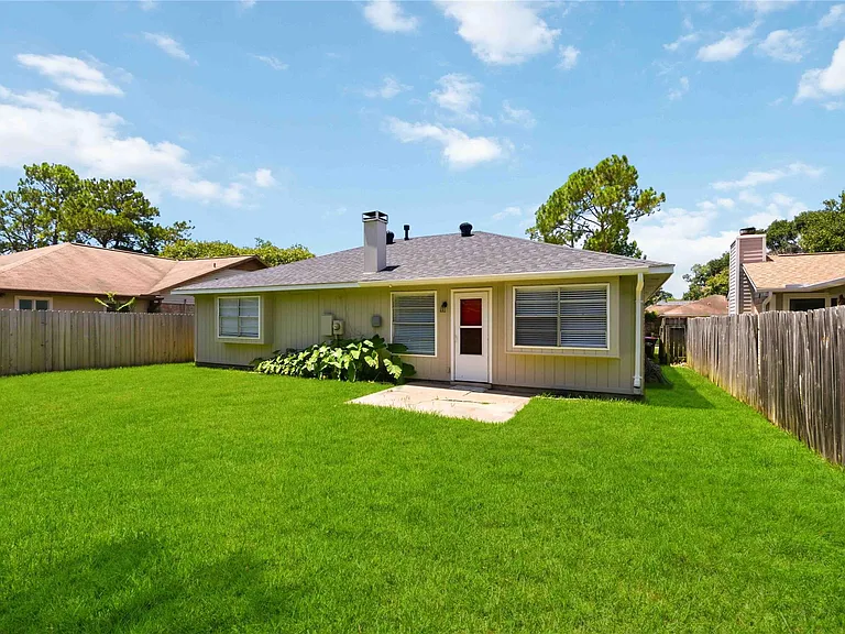 1131 Rock Canyon Dr — Photo 16