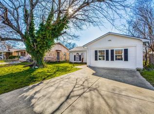 213 N Redford Ln, White Settlement, TX 76108
