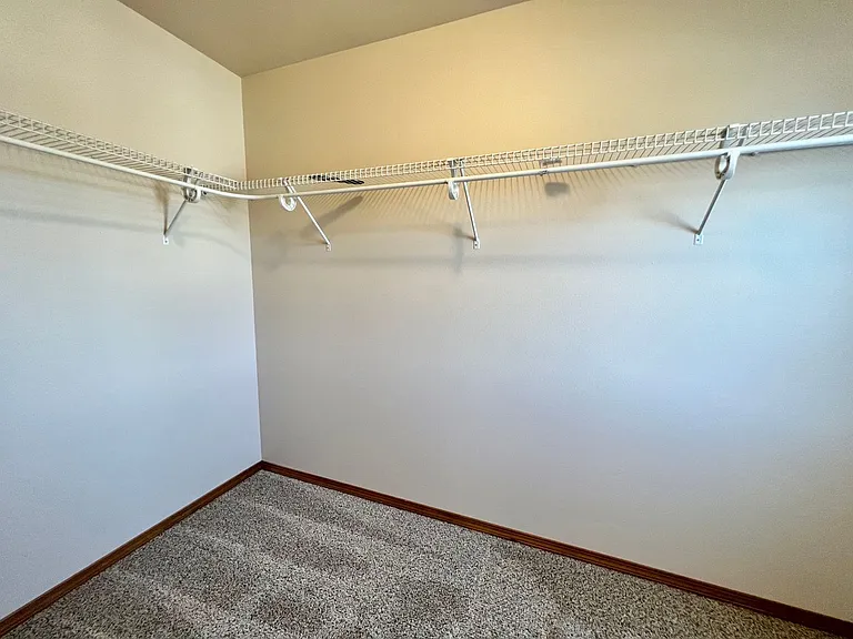 210 W Hailey Ct — Photo 21