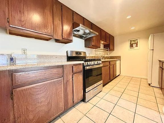 5th image of 331 S New Ave APT C
