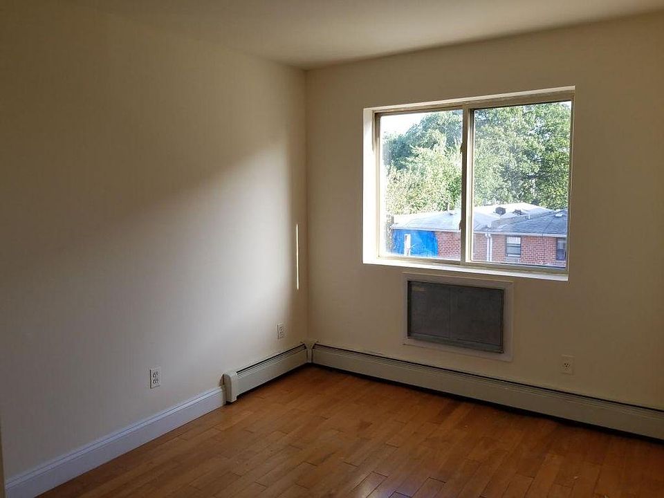 1st image of 10435 102nd St APT B2