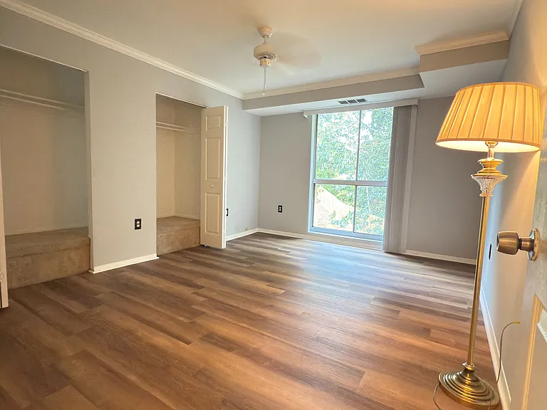5618 Bloomfield Dr #201 — Photo 20