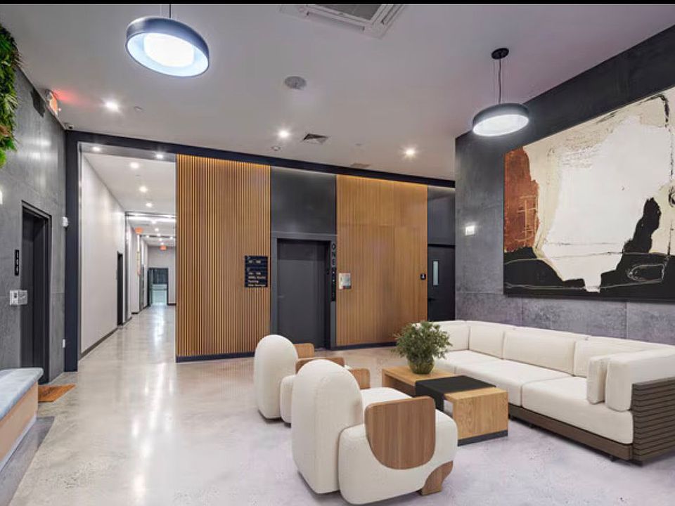 1st image of 43 Madison St #101