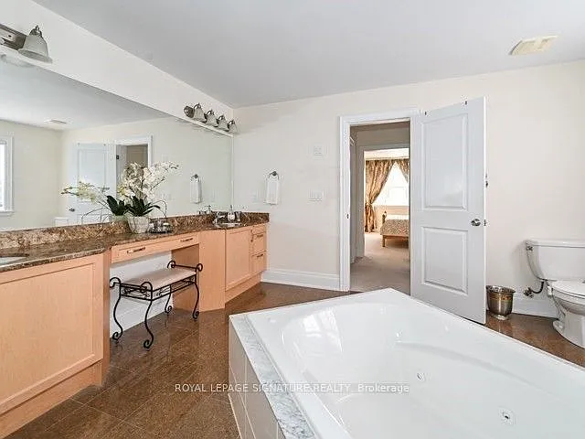 9 William Bowes Blvd — Photo 12
