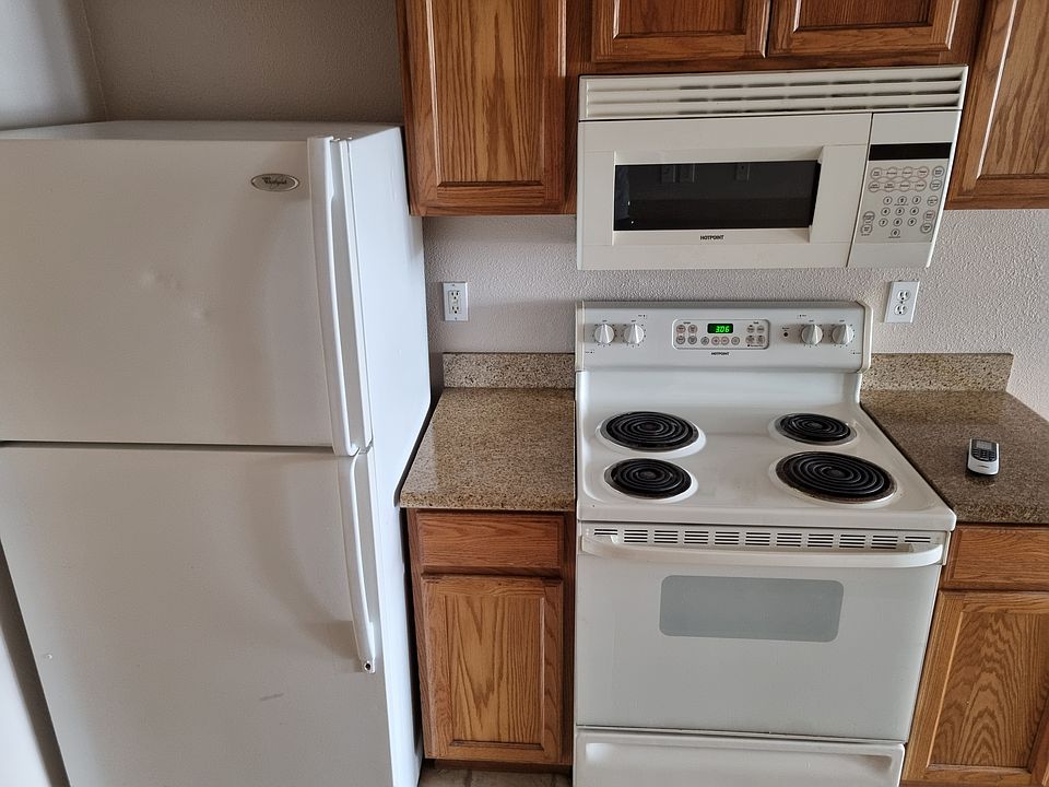 1st image of 235 Crater Lake Pkwy APT 3