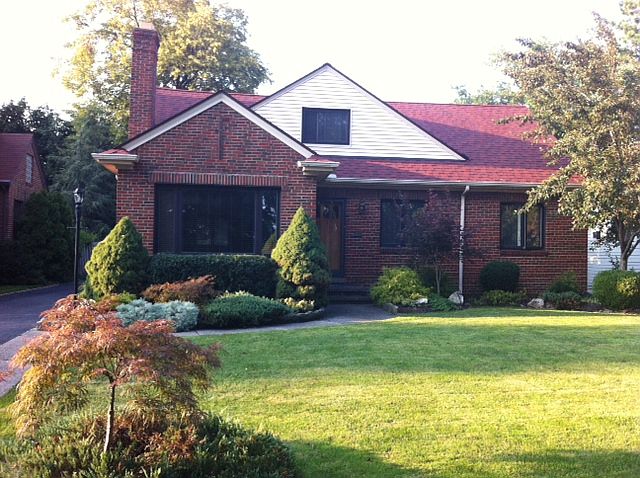 1st image of 19000 Rockcliff Dr