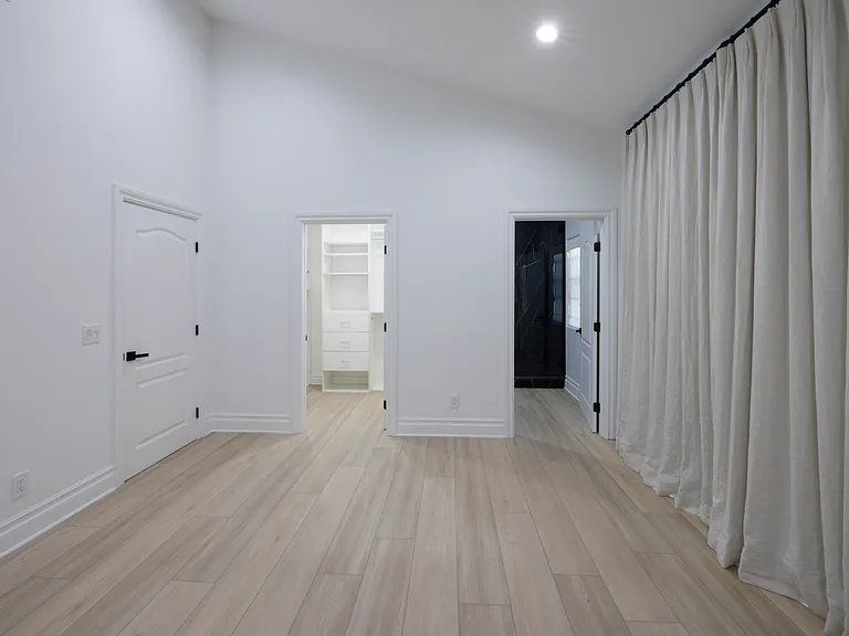 6029 Fairview Pl — Photo 81