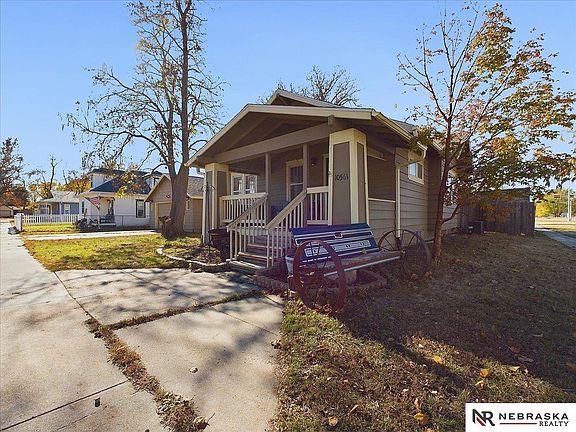 2nd image of 10561 N 142nd St