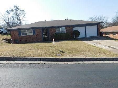 1st image of 329 Hallmark Dr W
