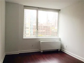 Rented by R New York