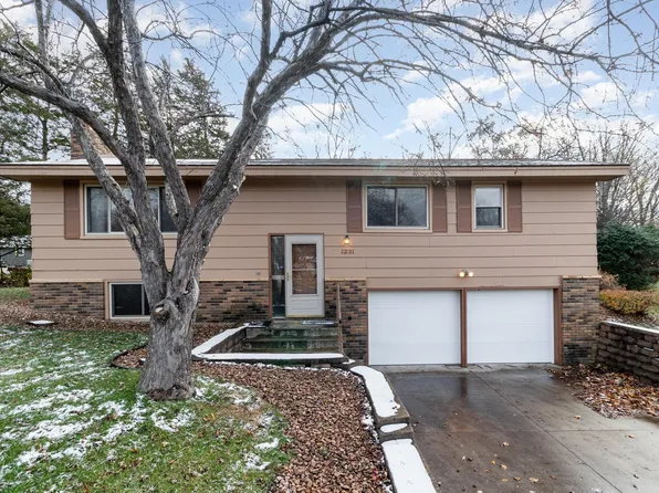 1231 E 97th St, Bloomington, MN 55425