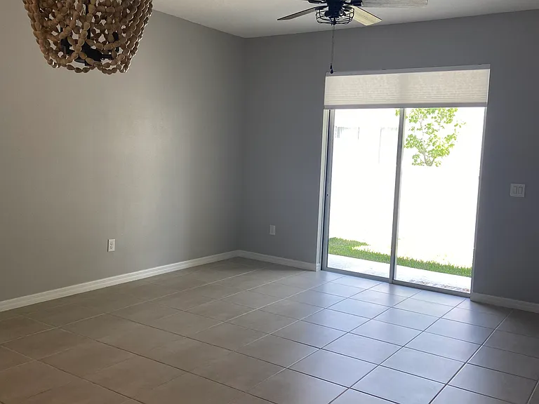 6130 Fairmont Ln — Photo 8