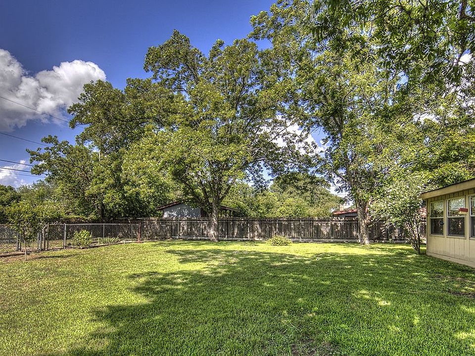 1st image of 116 Creekside Dr