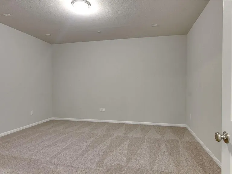 3240 E Whitestone Blvd #85 — Photo 26
