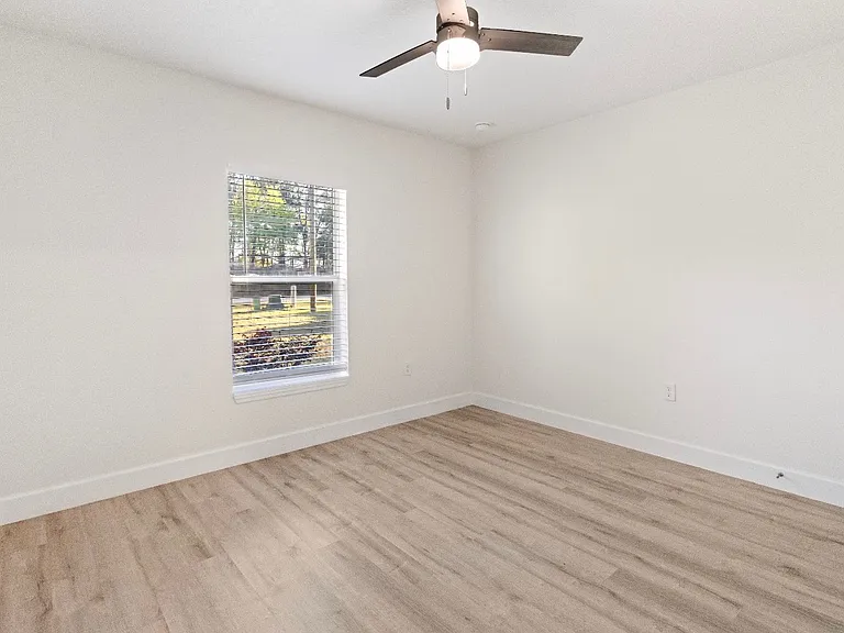 11165 NW 7th St — Photo 11
