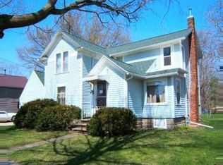 310 W Fayette St, Denver, IA 50622